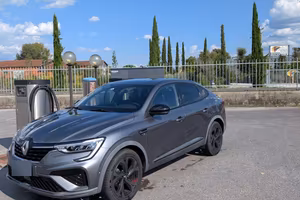 Renault Arkana 1.6 E-Tech Hybrid 145 CV R.S. Line