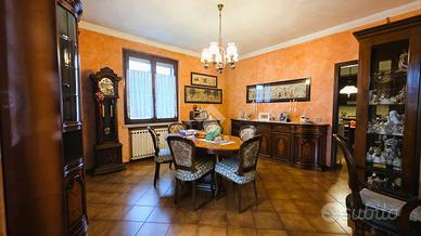 4 LOCALI A BAGNOLO SAN VITO