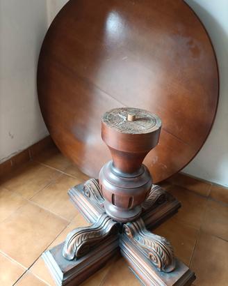 Tavolo rotondo con 4 sedie