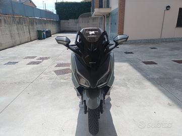 Honda Forza 350