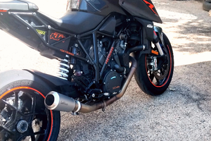 Ktm 1290 super duke r