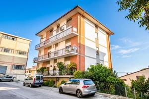 5 LOCALI A MONTE URANO