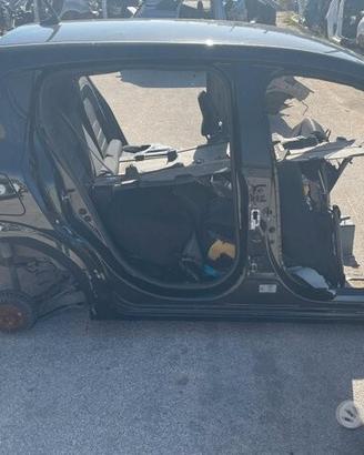 Ricambi dacia sandero scocca per tagliata