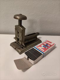 Zenith 500 cucitrice vintage  metallo + 1000 punti