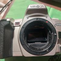 Macchina fotografica minolta 404 si