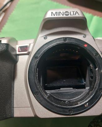 Macchina fotografica minolta 404 si