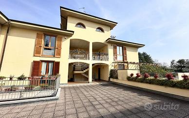 AMPIO BILOCALE CON TAVERNA, GIARDINO, BOX DOPPIO