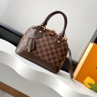 Borsa a conchiglia LOUIS VUITTON Alma BB