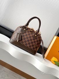 Borsa a conchiglia LOUIS VUITTON Alma BB