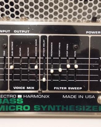 bass micro synthesizer