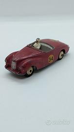 Dinky Toys Sunbeam Alpine driver 1/43 bordeaux