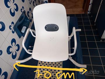Sedia girevole per vasca da bagno