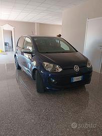 Volkswagen UP pacchetto sportivo