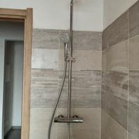 Set rubinetti  e colonna doccia paini