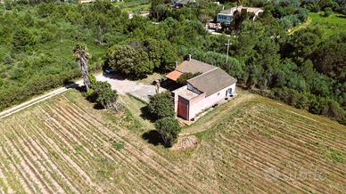 Casa con terreno - baddelonga
