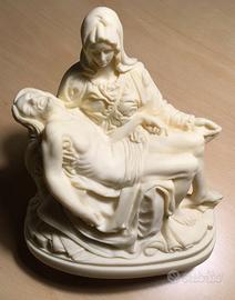 Statua in miniatura Pietà di Michelangelo