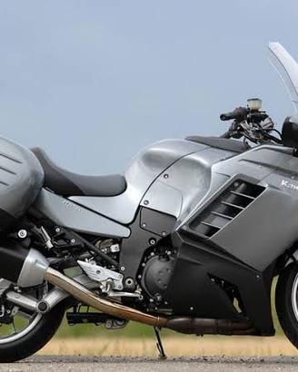 KAWASAKI GTR 1400