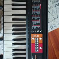 Tastiera elettronica portatile modello PSR-F51