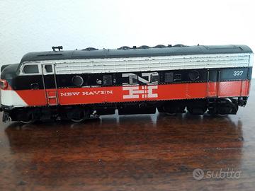 Locomotiva diesel americana 337 Marklin 