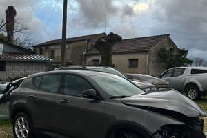 Alfa Romeo Tonale  1.5 131 cv 2022 “SINISTRATA”