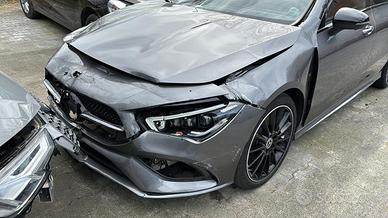 Mercedes benz cla 250 benzina 2022 incidentata