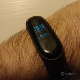 Smartwatch Xiaomi Mi Band 3 con accessori