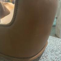 Ampia e comoda poltrona in pelle, DA RIVESTIRE