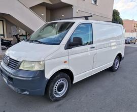 VOLKSWAGEN Transporter T5 1.9 TDI/105CV PC Furgo