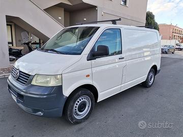 VOLKSWAGEN Transporter T5 1.9 TDI/105CV PC Furgo