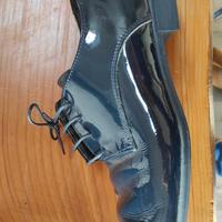 Scarpe abito eleganti blu vernice