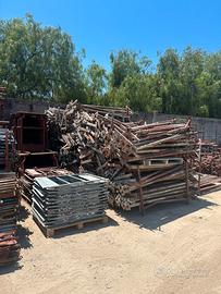 PUNTELLI PER PONTEGGIO