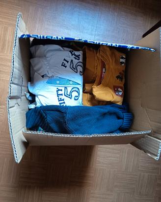 scatolone pieno di vestiti 18-24 mesi bambino 