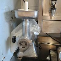 Tritacarne Elettrico Professionale in Acciaio Inox