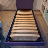 Letto singolo con rete a doghe