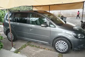 Volkswagen  touran