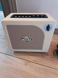 amplificatore hornet Moore 