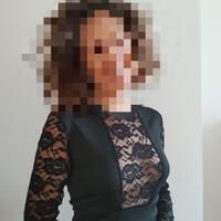 Abito con trasparenze 