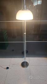 Lampada piantana Guzzini mod. Faro design Massoni