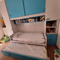 Cameretta con soppalco