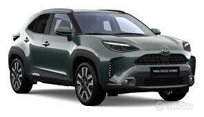Musata completa e ricambi vari Toyota Yaris cross