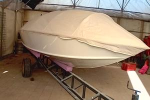 Barca in legno a motore 