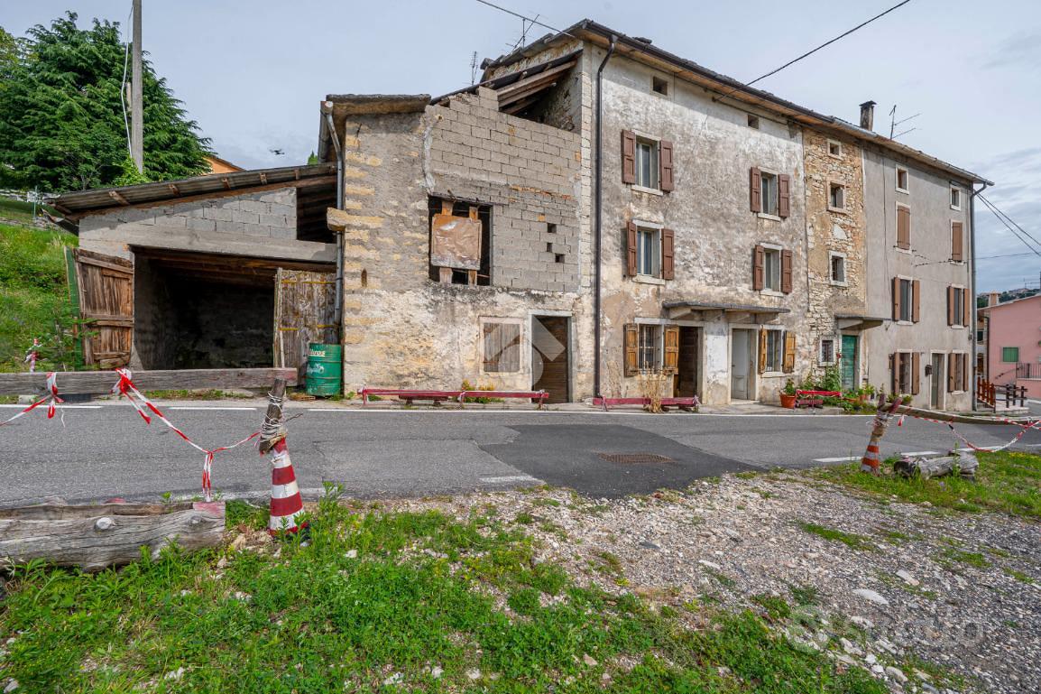 RUSTICO A BOSCO CHIESANUOVA - Vista 3