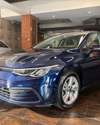 Volkswagen Golf 1.5 eTSI 130 CV EVO ACT DSG R-Line