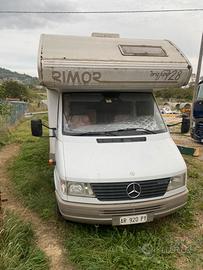 Camper Mercedes 312d allestimento rimor728