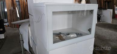 Mobile Ikea Besta con led