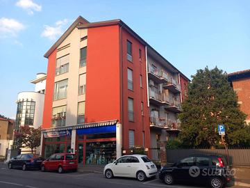 Appartamento di 75 m² con 3 locali e box auto a Co
