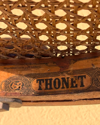 Poltrona Thonet modello 18 fine ‘800 restaurata