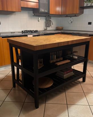 Isola da cucina con 2 sgabelli