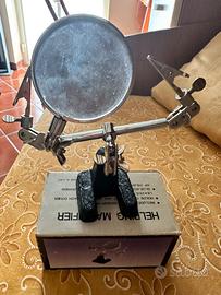 Lente di ingrandimento con pinze