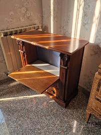 Elegante Mobiletto/Madia in Stile Umbertino